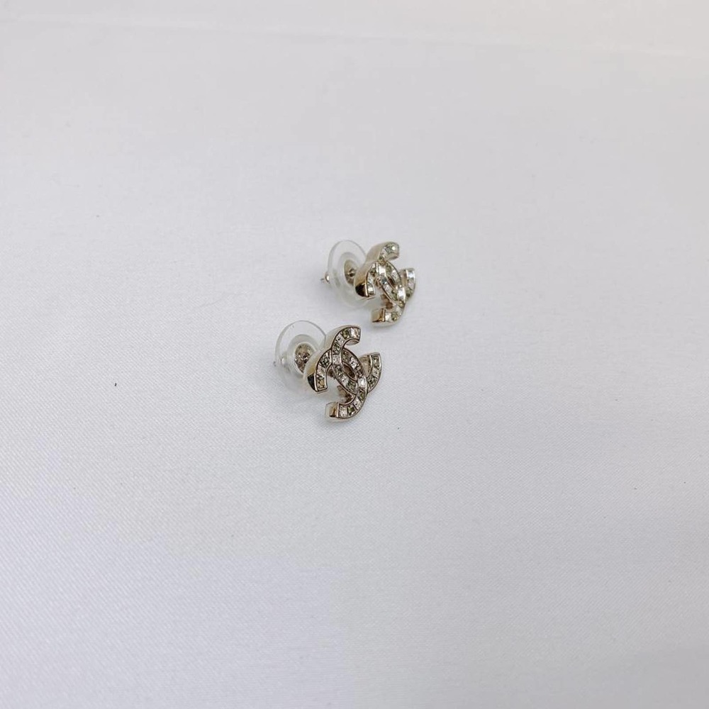 CC crystal logo earrings - Picture 3 of 5